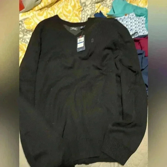 Izod sweater - Picture 1 of 2
